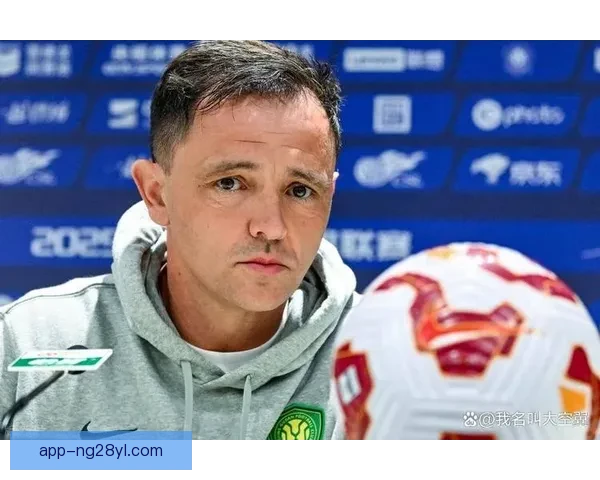 拉莫斯寄语迪亚斯勇罚点球才失手